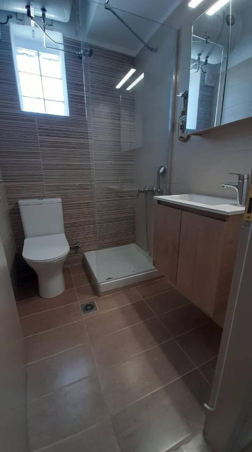 Tasias Apartments Ликсури Екстериор снимка
