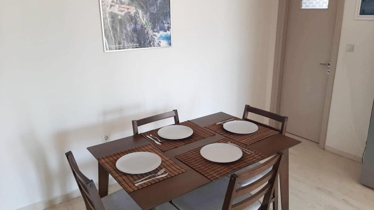 Tasias Apartments Ликсури Екстериор снимка