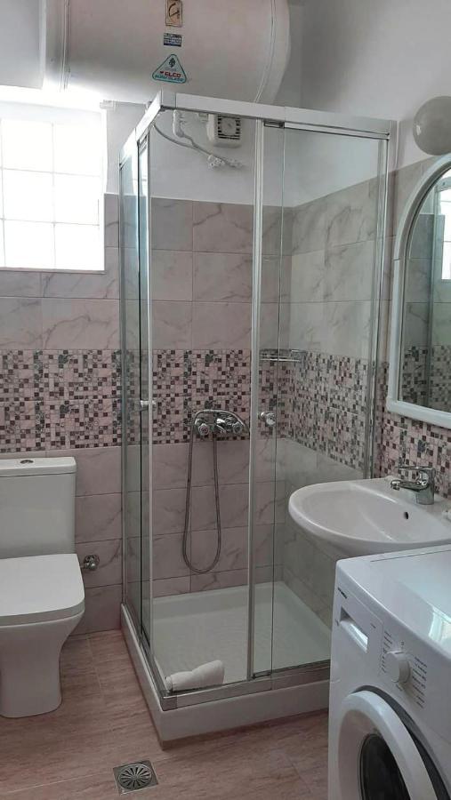 Tasias Apartments Ликсури Екстериор снимка