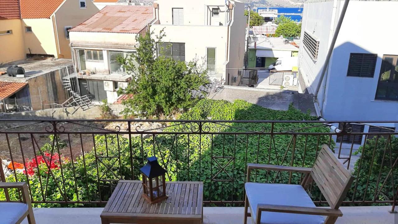 Tasias Apartments Ликсури Екстериор снимка