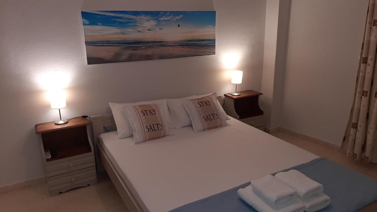 Tasias Apartments Ликсури Екстериор снимка