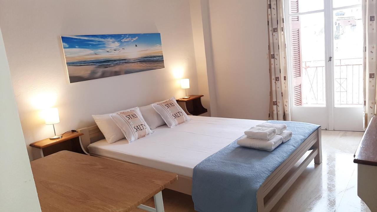 Tasias Apartments Ликсури Екстериор снимка