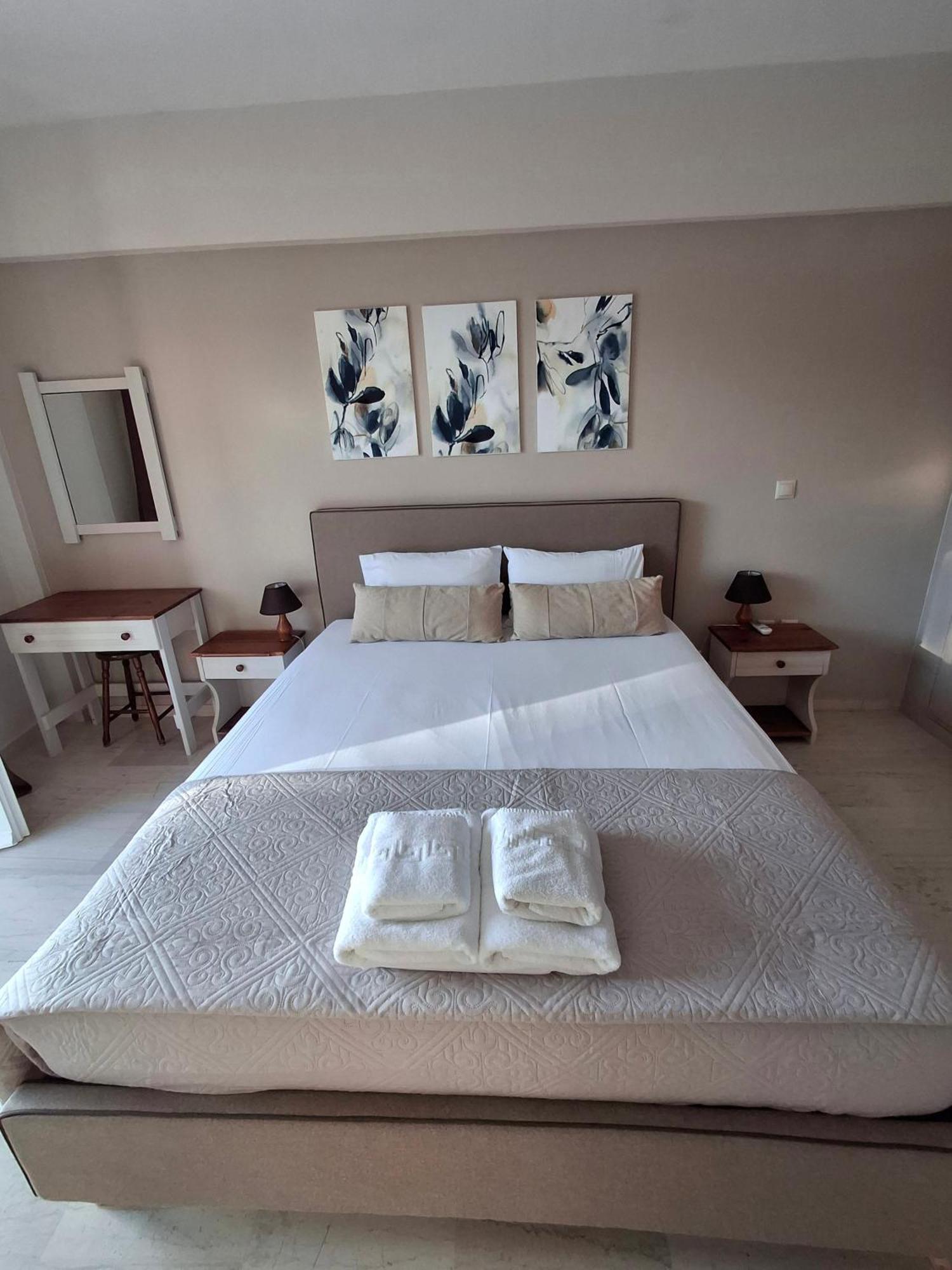 Tasias Apartments Ликсури Екстериор снимка