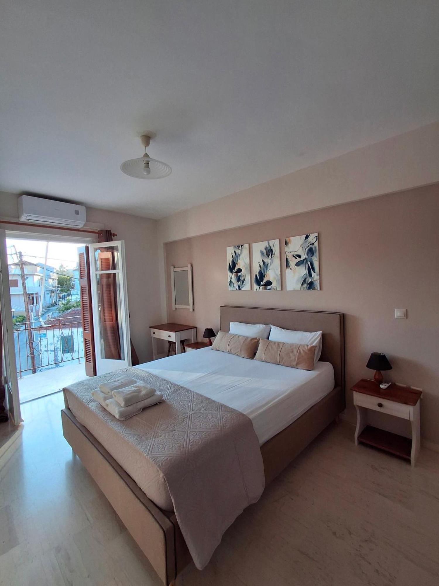 Tasias Apartments Ликсури Екстериор снимка