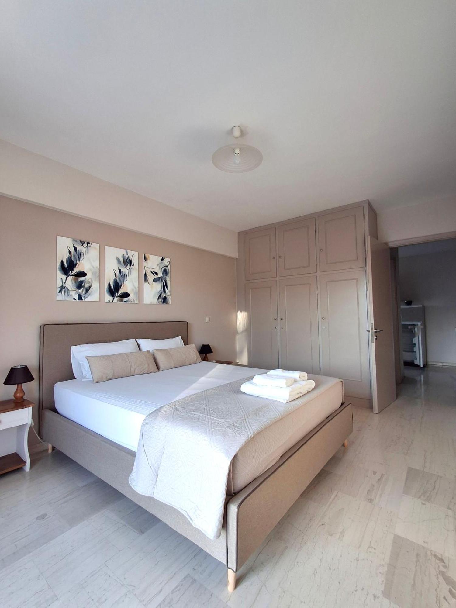 Tasias Apartments Ликсури Екстериор снимка